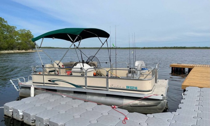 Campbellford Casa | Cottage #1 - Catch More Resort (Executive)