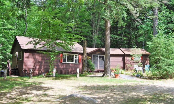 Moultonborough Cabaña | Cottage 16 - 3 BR with large sandy beach and use of small boats