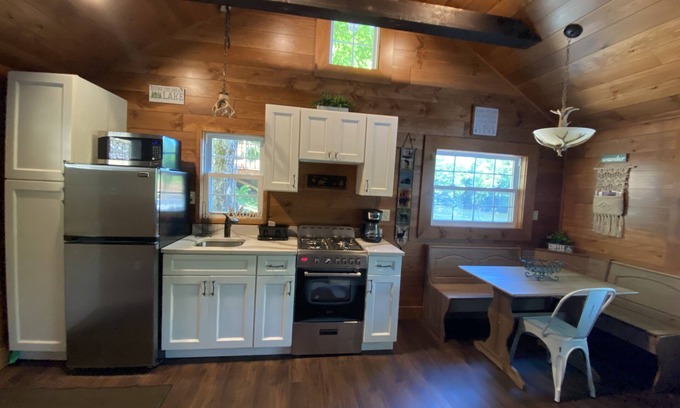 Old Forge Cabaña | Cottage “2nd Lake” 2-Bedroom, Waterfront Cottage at The Lakes Old Forge