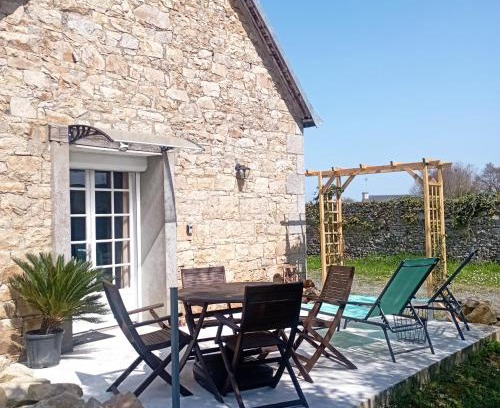 Begard Casa | Cottage 3 étoiles à 25 mn de la côte de granit rose