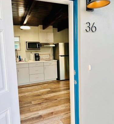 Tavares Casa | Cottage 36, Sunshine Suite - Dora Canal Court - a downtown, waterfront community