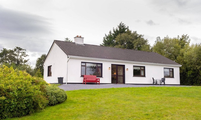 Oughterard Cabaña | Cottage 431 - Oughterard - sleeps 6 guests in 4 bedrooms