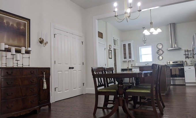 Cape Girardeau Casa | Cottage at the Market in Historic Downtown Cape Girardeau