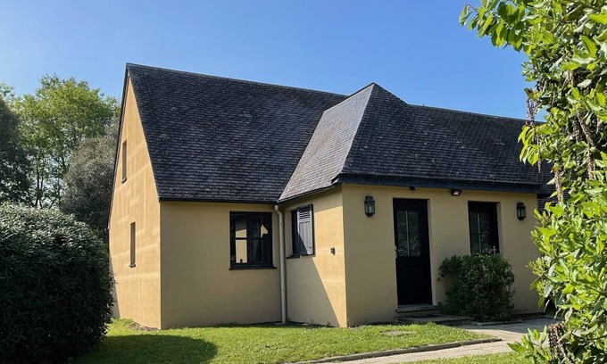 Ploermel Cabaña | Cottage au Pied du lac au Duc, son Golf et sa Base Nautique