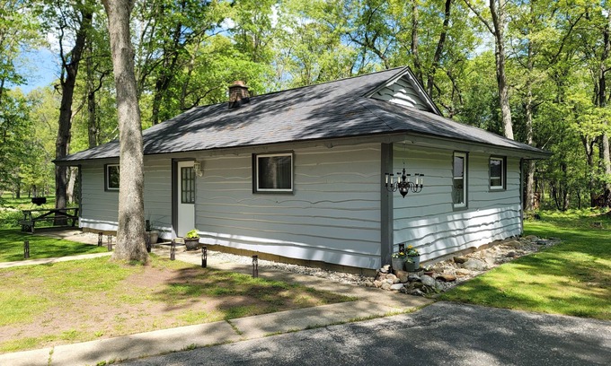 Baldwin Casa | Cottage by BIG STAR LAKE