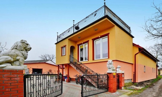 Malechowo Casa | Casa junto al lago Ostrowieckie con playa privada