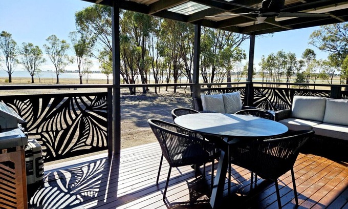 Waranga Shores Cabina | Cottage by the Lake - Pet friendly