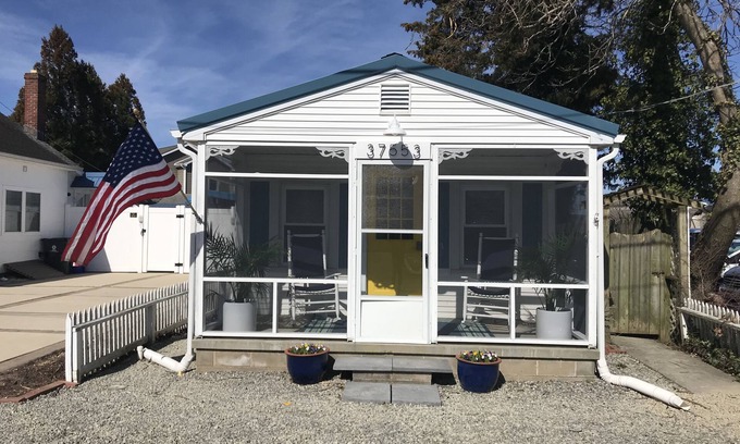 Rehoboth Beach Casa | Cottage by the Sea Steps to Downtown Rehoboth!