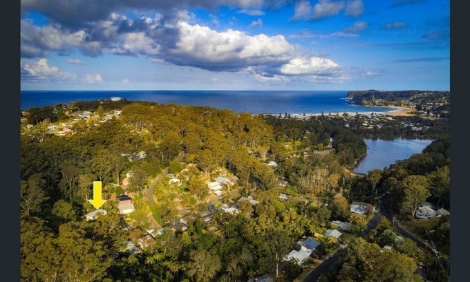 North Avoca Casa | Cabaña cerca de la playa de surf con jardín privado y vistas al monte