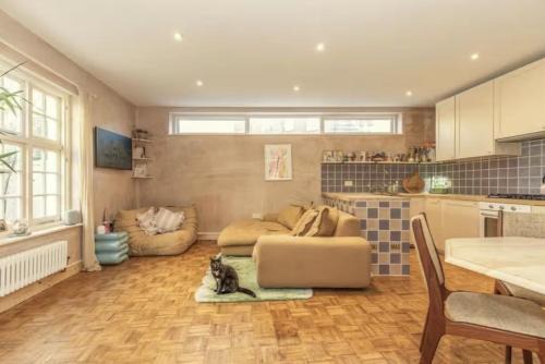 Hove Casa | Cottage close to the beach - pet friendly