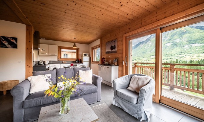 Chatillon-sur-Cluses Cabaña | Casita de campo "Côté Giffre" con vistas al lago, terraza privada y Wi-Fi