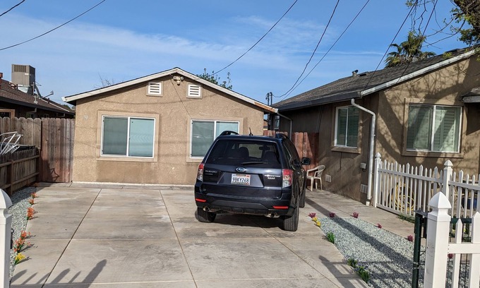 Stockton Cabaña | Cottage Comfort - near delta bank fishing and free boat launching