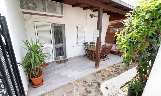 Olbia Cabaña | Cottage del Sole with veranda 150mt from the sea