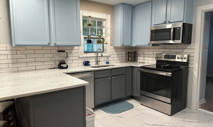 Foley Cabaña | Cottage Downtown Foley/1 mi to Sports Complex/4 mi to OWA/11 mi to beach