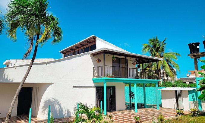 San Andres Cabina | Cabaña para familia o amigos en Barrio residencial tranquilo. 3 km del centro.