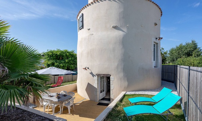 Jard-sur-Mer Casa | Casita de campo 'Gîte La Tourette' con terraza privada, jardín privado y Wi-Fi