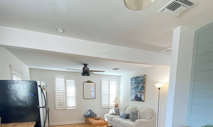 Chalmette Casa | Cottage home 20 mins from NOLA French Quarter
