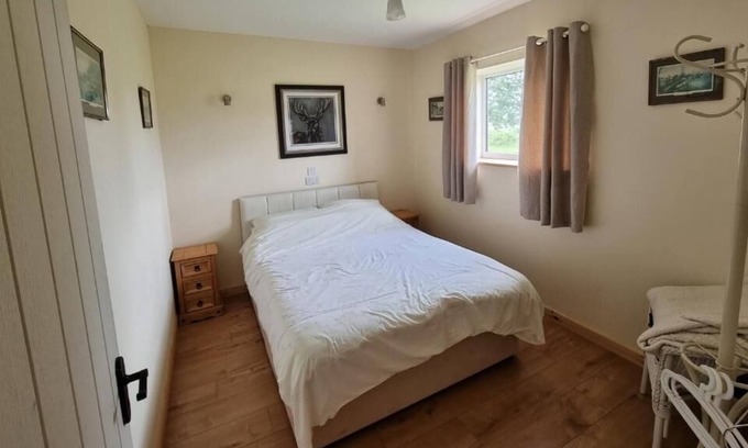Highbridge Cabaña | Cottage in a peaceful setting