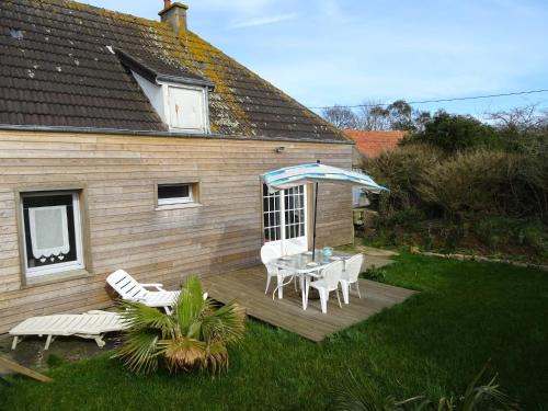 Vicq-sur-Mer Casa | Cottage in Cosqueville near Normandy Coast