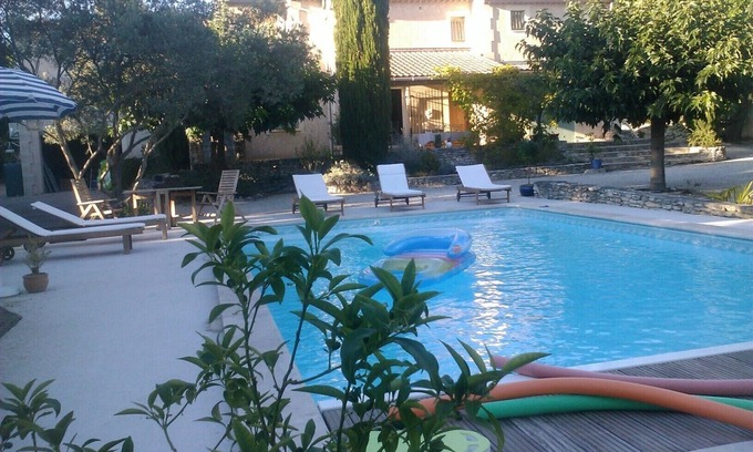 L'Isle-sur-la-Sorgue Cabaña | Gite L'Isle sur la Sorgue, San Antonio barrio, Clim y piscina, ropa de siempre