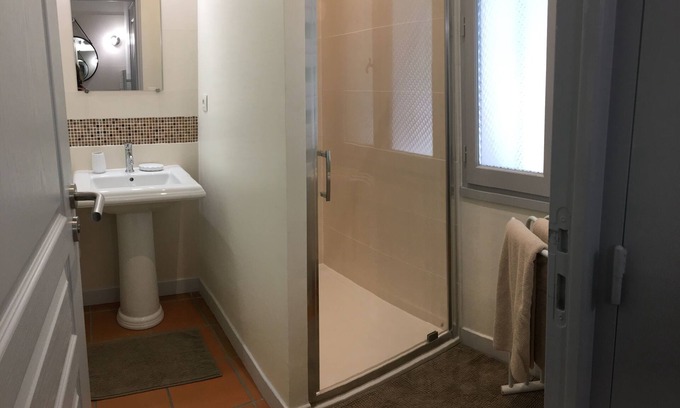 Lignan-de-Bordeaux Casa | Casa-Rural-Baño con ducha-Vista al Jardín