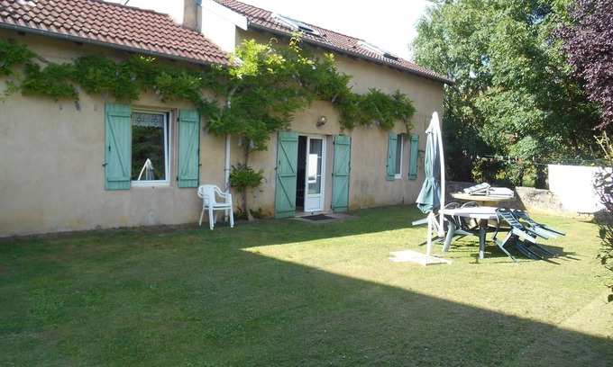 Saint-Baussant Cabaña | Casa rural en Lorena: 3 hab, jardín, cerca del Lago Madine