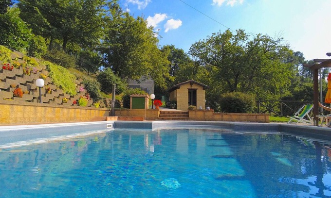 Apecchio Cabaña | Cabaña en Marche con piscina y vistas