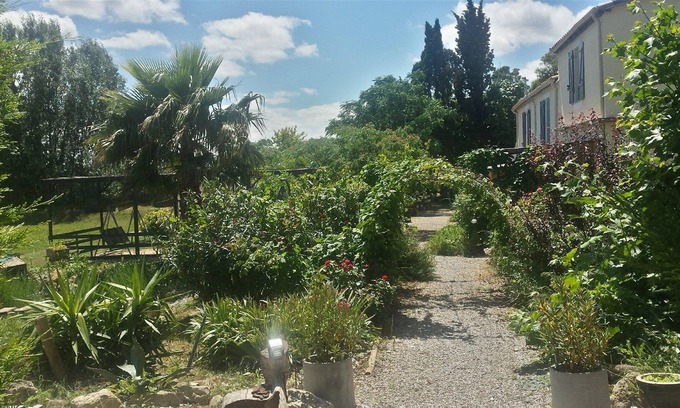 Capestang Casa | casa de campo en viñedo viejo