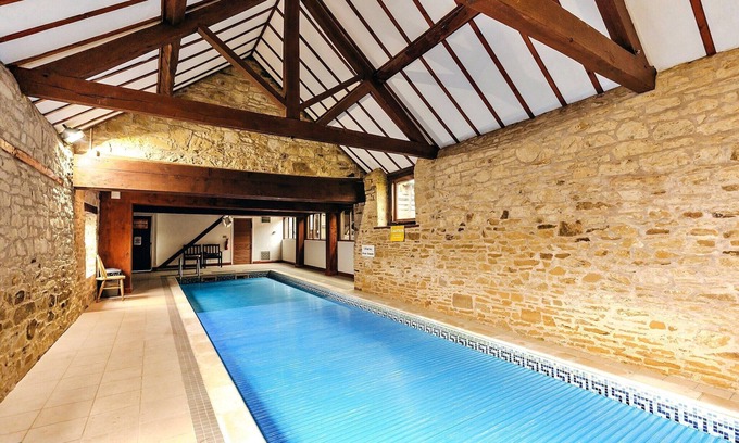 Craven Arms Cabaña | Casa rural en Shropshire con piscina y tenis