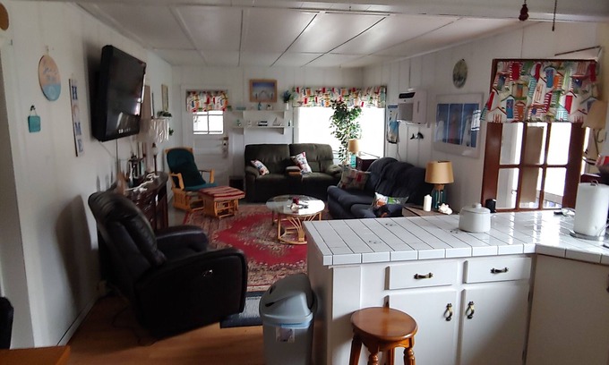 Sylvan Beach Casa | Cottage in Sylvan Beach