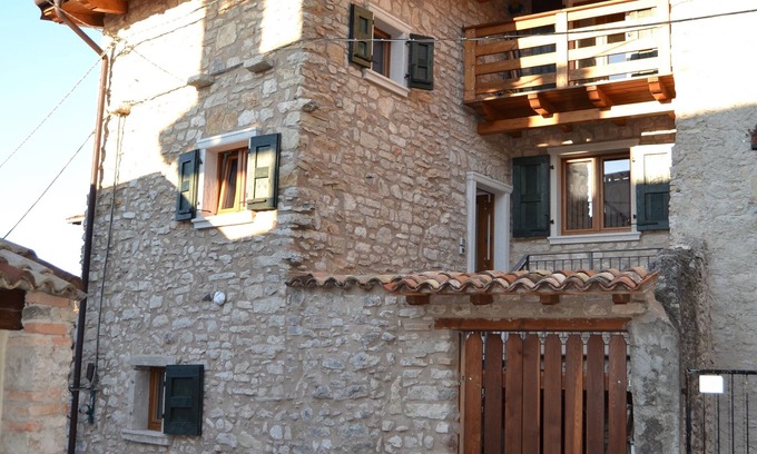 Castelletto Casa | casa en el campo en un pueblo tranquilo para unas vacaciones relajantes