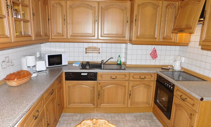 Templin Casa | casa de vacaciones en Templin, zona tranquila, a 200 metros del lago, en un bosque, parcela separada