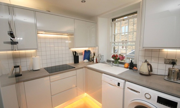 Craigleith Apartamento | Cottage in the City - Original Mews House
