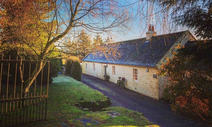 Lochwinnoch Cabaña | Cottage in the Glen - Breathtaking secluded Cottage with Hot Tub