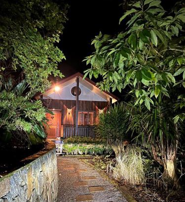 Maleny Casa | Cottage in The Woods, Maleny