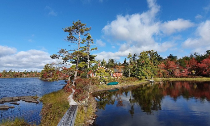 Pleasant River Casa | Cottage, Lakefront holiday near Kejimkujik National Park, Bridgewater, Nueva Escocia
