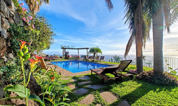 Arco da Calheta Cabaña | Cottage Levada, rural retreat with ocean view