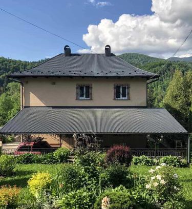Yaremche Casa | Cottage "Lure"