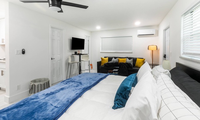Central Fort Lauderdale Cabaña | Cottage Minutes from Downtown and Wilton Manors