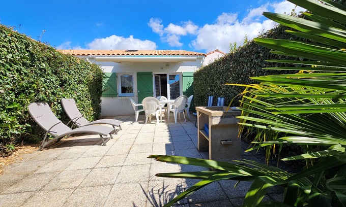 La Tranche-sur-Mer Casa | Casita cerca de la playa con piscina sur de Vendée