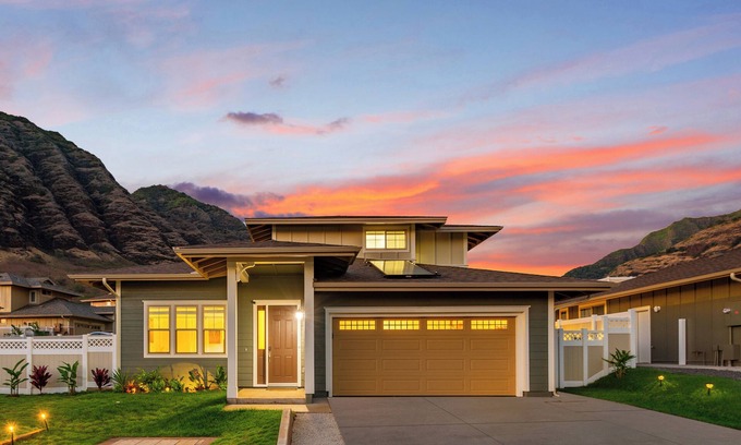 Makaha Valley Casa | Cottage Nene by AvantStay | Mountain View + Garden