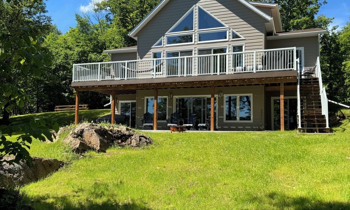 North Frontenac Cabaña | Cottage Oasis