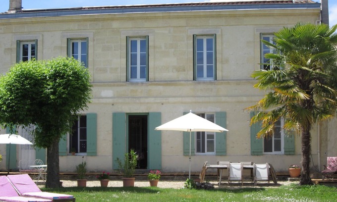Moulis-en-Medoc Casa | Cottage a partir de 1853 ideal para familias y / o amantes del vino