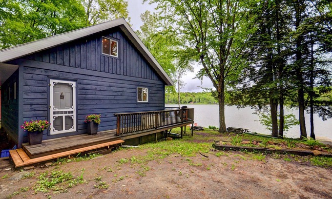 Bracebridge Cabaña | Muskoka Cottage en un lago virgen
