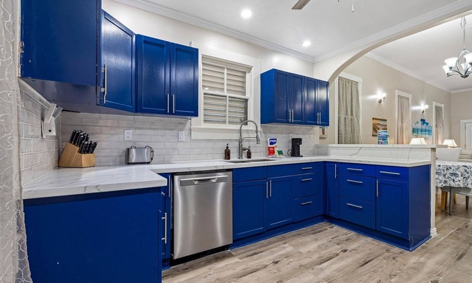 Galveston Casa | Cottage On Ave O 2 Bedroom Home
