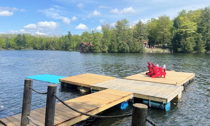 Frontenac Cabaña | Cottage on Bobs Lake