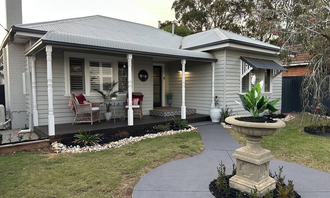 Bacchus Marsh Cabaña | Cottage on Dickson - The Perfect Country Escape.