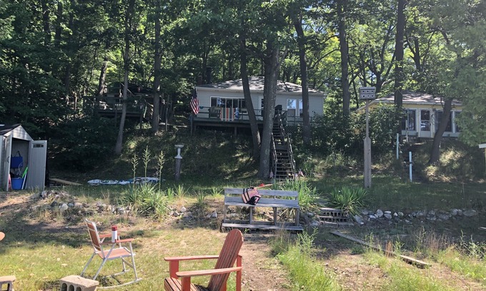 Free Soil Casa | Cottage on Gun Lake near Ludington and Manistee