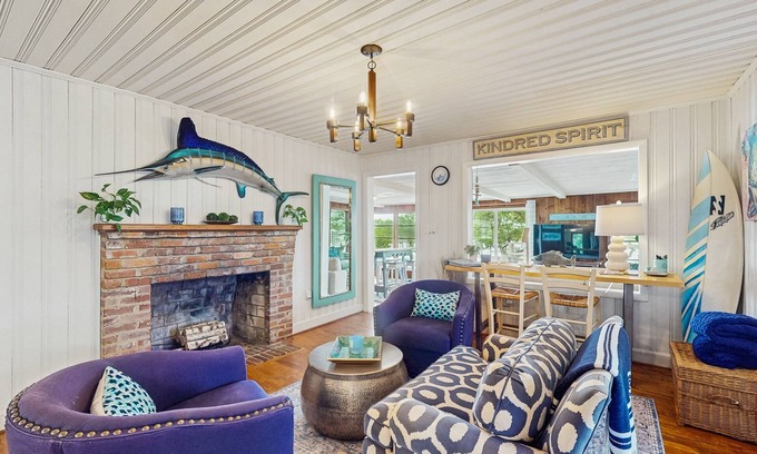 Sunset Beach Casa | Cottage on intercoastal waterway with private pool, hot tub and large dock