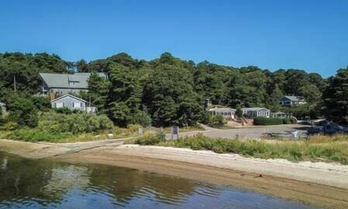 South Dennis Cabaña | Cottage on Large Pond Access to Bass River Updated Interior AC Wifi Dog Friendly